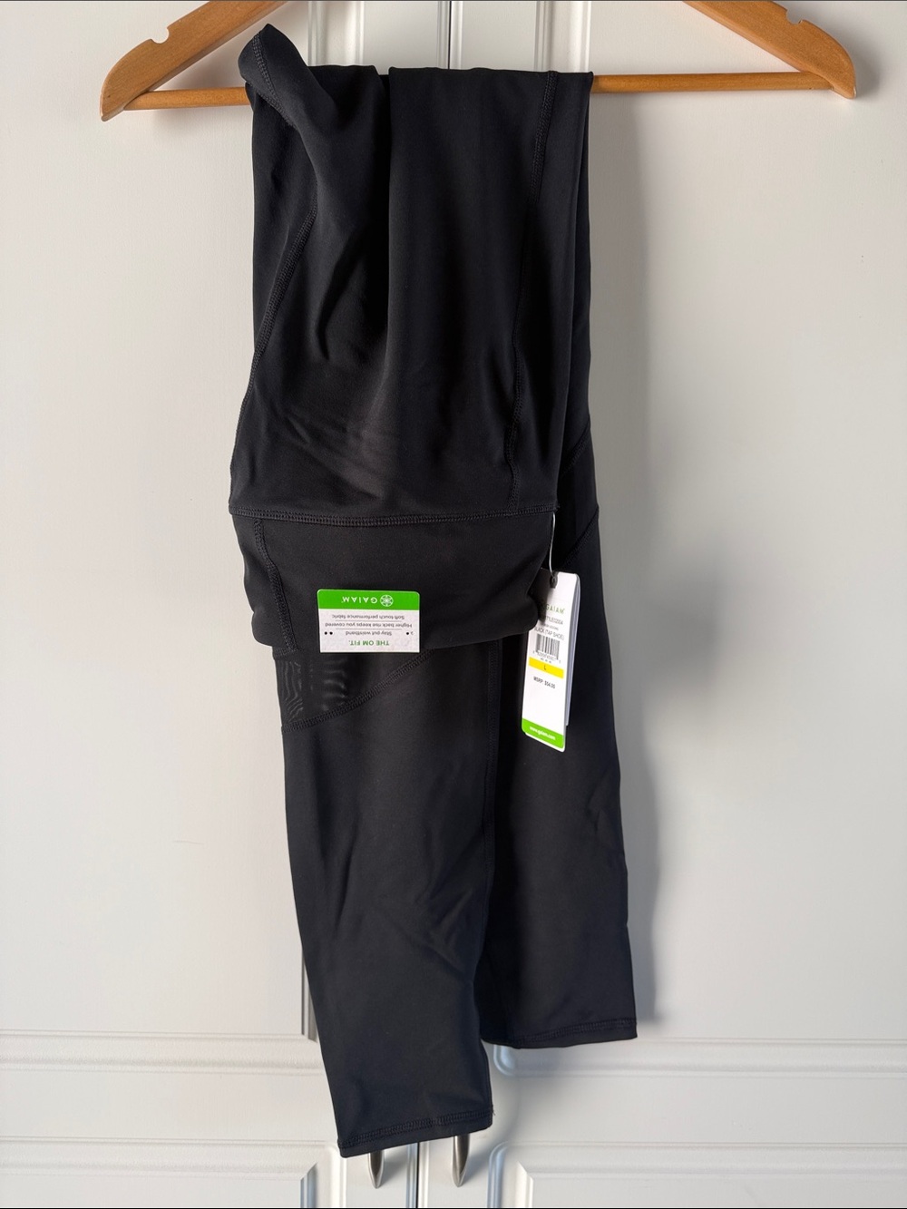 GAIAM Black Om Mesh Legging with Side Pocket